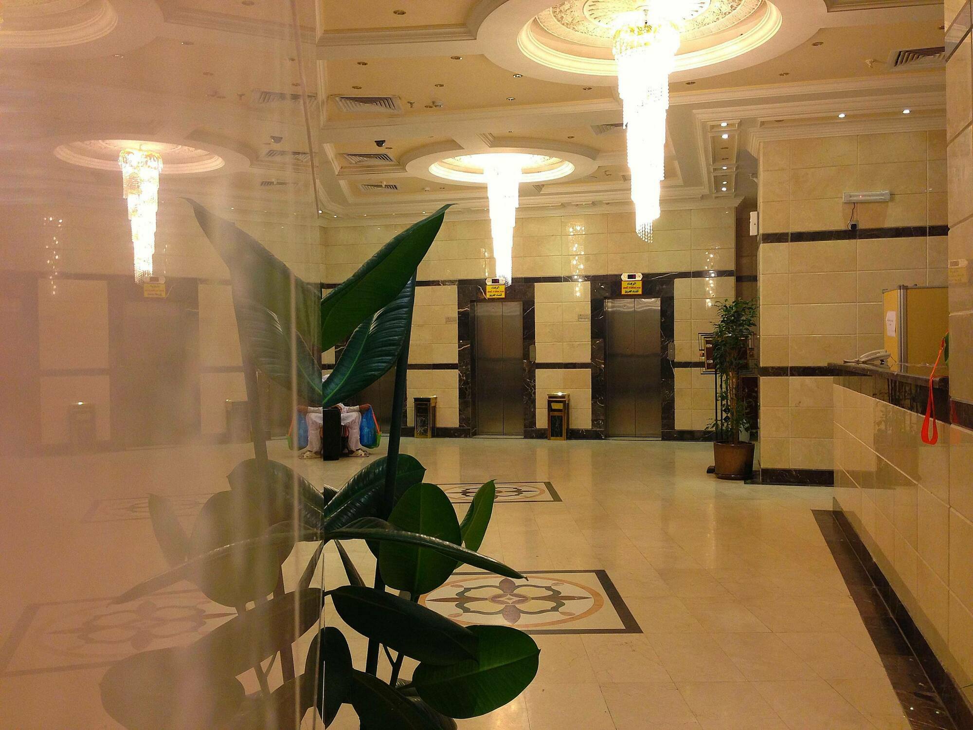 Qasr Al Azizia Hotel Mekka Buitenkant foto